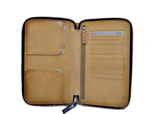 Carica l'immagine nel visualizzatore di Gallery, Porta documenti e porta passaporto in pelle spatolata A. G. Spalding & Bros