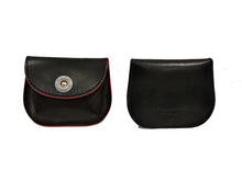 Carica l'immagine nel visualizzatore di Gallery, Portamonete in pelle con bottone A. G. Spalding & Bros rosso