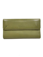 Carica l'immagine nel visualizzatore di Gallery, Portafoglio pochette con vano portasmartphone Juliet Pineider VERDE SALVIA