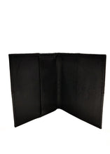 Carica l'immagine nel visualizzatore di Gallery, Portabanconote in pelle Delta MarKiaro