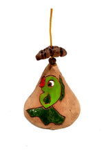 Carica l'immagine nel visualizzatore di Gallery, Campanella in terracotta con decorazione pesciolino verde