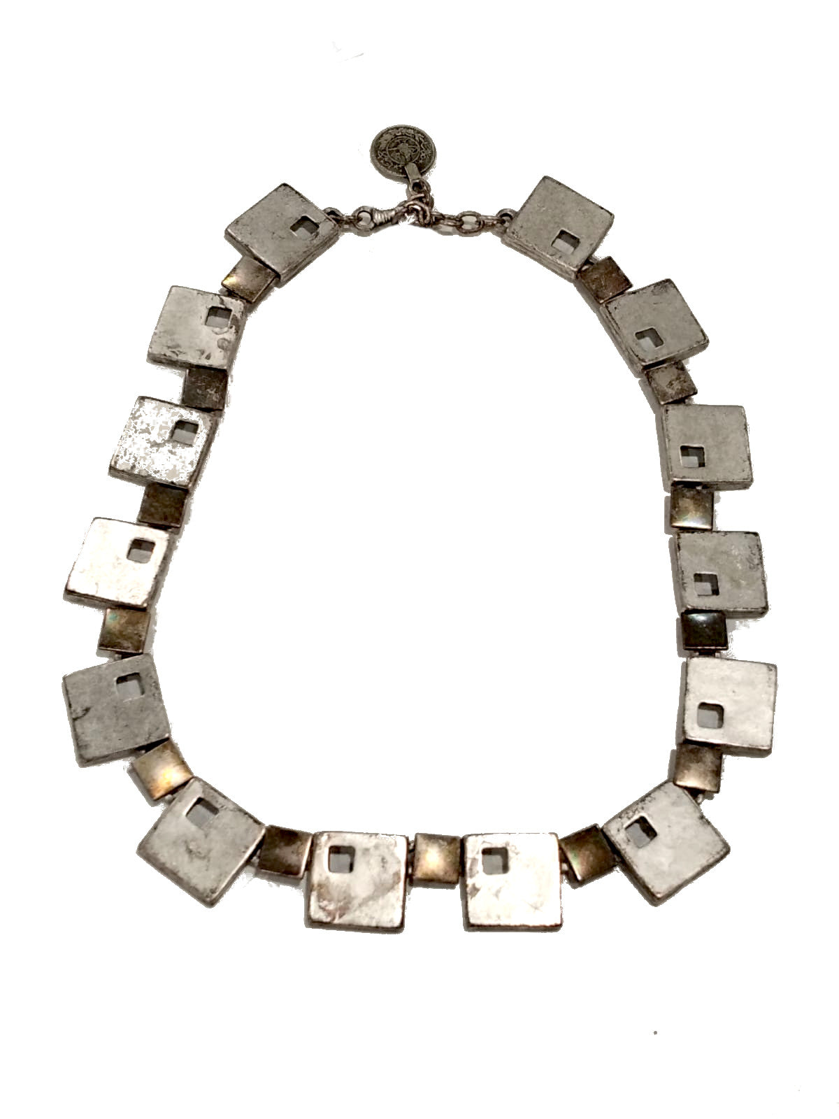 Collana corta in Zama con motivo a quadrati effetto stressato