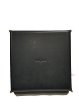 Carica l'immagine nel visualizzatore di Gallery, Vuotatasche in pelle con bordino Arancio Markiaro