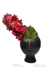 Carica l'immagine nel visualizzatore di Gallery, Vaso porta piante "Viso" medio Hoff Interieur