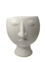 Carica l'immagine nel visualizzatore di Gallery, Vaso porta piante "Viso" medio Hoff Interieur (disponibile in cinque varianti di colore)