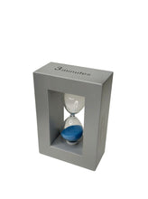 Carica l'immagine nel visualizzatore di Gallery, Clessidra piccola con struttura in legno da 3 minuti