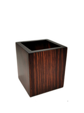 Carica l'immagine nel visualizzatore di Gallery, Bicchiere portapenne in legno