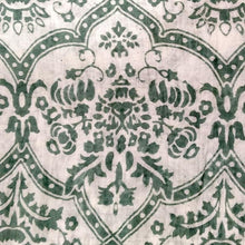 Carica l'immagine nel visualizzatore di Gallery, Sciarpa foulard Fiori Arabeschi Lomami Vestopazzo