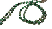 Carica l'immagine nel visualizzatore di Gallery, Collana rosario in agata verde con tassel