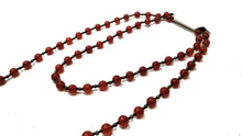 Carica l'immagine nel visualizzatore di Gallery, Collana rosario in corniola con tassel