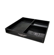 Carica l'immagine nel visualizzatore di Gallery, Vaschetta portaoggetti a tre sezioni in pelle A.G. Spalding & Bros