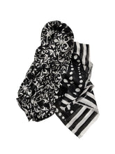 Carica l'immagine nel visualizzatore di Gallery, Sciarpa foulard in viscosa Sachi Vestopazzo