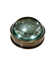 Carica l'immagine nel visualizzatore di Gallery, Cofanetto in legno con bussola e lente filatelica Authentic Models