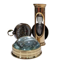 Carica l'immagine nel visualizzatore di Gallery, Cofanetto in legno con clessidra, bussola e lente filatelica Authentic Models