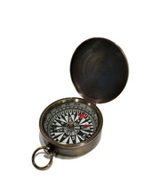 Carica l'immagine nel visualizzatore di Gallery, Cofanetto in legno con clessidra, bussola e lente filatelica Authentic Models