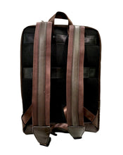 Carica l'immagine nel visualizzatore di Gallery, Zaino portacomputer 15,6" in tessuto ed ecopelle Aereonautica Militare