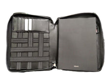 Carica l'immagine nel visualizzatore di Gallery, Guaina per agenda 17x24 in ecopelle con tasca frontale InTempo