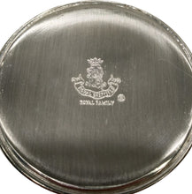 Carica l'immagine nel visualizzatore di Gallery, Bicchiere in Sheffiel con decoro "Treccia" Royal Family