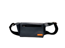 Carica l'immagine nel visualizzatore di Gallery, Tracollina/Marsupio in pelle bottalata "Follow Me" Delta Markiaro