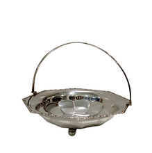 Carica l'immagine nel visualizzatore di Gallery, Cestino con piedini in Sfeffield periodo edoardiano