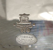 Carica l'immagine nel visualizzatore di Gallery, Piatto torta piano in Sheffield "Jordan Sheffield Collection"