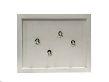 Carica l'immagine nel visualizzatore di Gallery, Portafoto multiplo a bacheca magnetico con quattro pinze