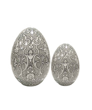 Carica l'immagine nel visualizzatore di Gallery, Uovo in ceramica con decoro "Floreale Bianco" Royal Family Sheffield