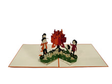 Carica l'immagine nel visualizzatore di Gallery, Cartoncino d'auguri tridimensionale Origamo": "Famiglia"