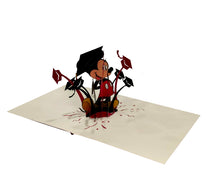 Carica l'immagine nel visualizzatore di Gallery, Cartoncino d'auguri tridimensionale Origamo": "Mickey Laurea"ù