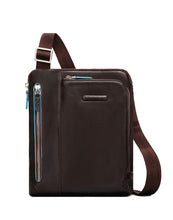 Carica l'immagine nel visualizzatore di Gallery, Borsello porta tablet con tracolla e tasche zippate frontali Bluesquare Piquadro