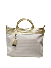 Carica l'immagine nel visualizzatore di Gallery, Borsa a mano in pelle con inserto traforato "Sonia" Pelletteria Veneta (disponibile in due colori)