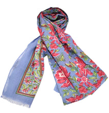 Carica l'immagine nel visualizzatore di Gallery, Sciarpa Foulard fantasia floreale in cotone "Maiun" Vestopazzo INDACO/MAGENTA
