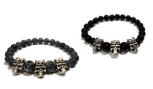 Carica l'immagine nel visualizzatore di Gallery, Bracciale in pietre dure nere con teschi in metallo rodiato "Stella by Narturca" (disponibile in due colori)