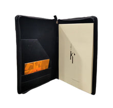 Carica l'immagine nel visualizzatore di Gallery, Portablocco in pelle bottalata con interno scamosciato "Delta Markiaro"