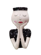 Carica l'immagine nel visualizzatore di Gallery, Vaso in ceramica smaltata "Lady" medio