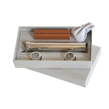 Carica l'immagine nel visualizzatore di Gallery, Caleidoscopio in ottone argentato da composizione con due ottiche