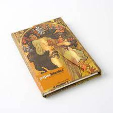 Carica l'immagine nel visualizzatore di Gallery, Quaderno Mini a righe a con copertina rigida ed elastico "Mucha - Foglie D'autunno" Paperblanks