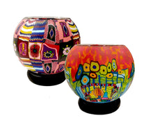 Carica l'immagine nel visualizzatore di Gallery, Lampada in vetro colorato con base in legno