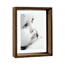 Carica l'immagine nel visualizzatore di Gallery, Cornice portafoto a giorno rettangolare in legno 10x15 (disponibile in tre varianti)