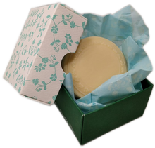 Carica l'immagine nel visualizzatore di Gallery, Sapone artigianale con scatolina regalo decorata "Rossi 1931"