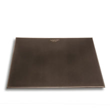 Carica l&#39;immagine nel visualizzatore di Gallery, Sottomano monospecchio in pelle rigenerata &quot;Brown Desk&quot; A.G Spalding &amp; Bros
