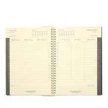 Carica l'immagine nel visualizzatore di Gallery, Ricambio Agenda settimanale 2026 17x24 cm con anelli Spalding &amp; Bros
