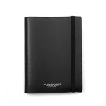 Carica l&#39;immagine nel visualizzatore di Gallery, Agenda settimanale refillabile 2026 con copertina in pelle 18x25 &quot;Easy Leather&quot; A.G. Spalding &amp; Bros
