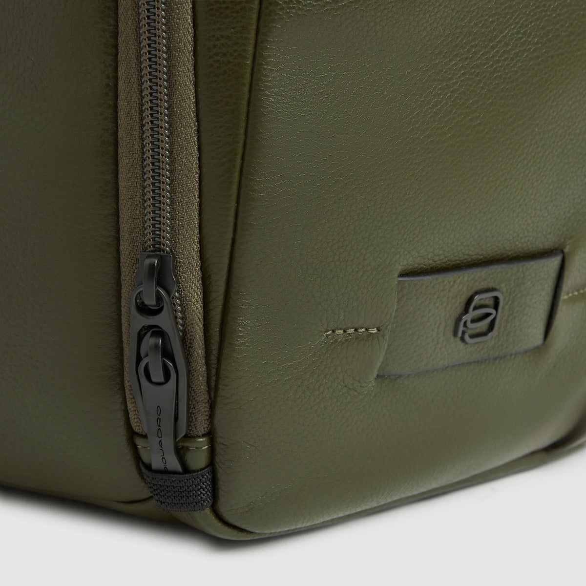 Zaino portacomputer 15,6" in pelle "Russell" Piquadro (disponibile in tre colori)
