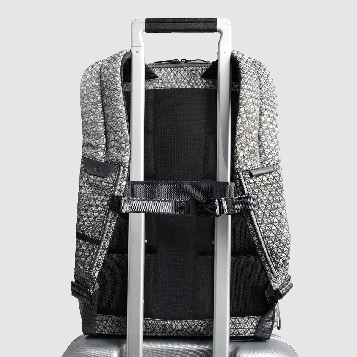 Zaino modulare da viaggio porta pc 15,6 in tessuto tecnico 2 in 1 "Hexagon" Piquadro (disponibile in due colori)