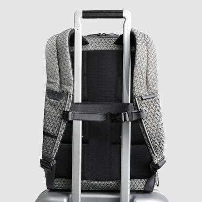 Zaino modulare da viaggio porta pc 15,6 in tessuto tecnico 2 in 1 "Hexagon" Piquadro (disponibile in due colori)