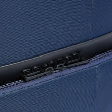 Carica l'immagine nel visualizzatore di Gallery, Zaino da viaggio portacomputer 15,6" in tessuto e pelle "Wollem" Piquadro (disponibile in duecolori)
