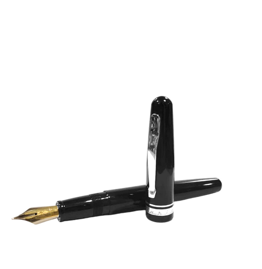 Penna Stilografica "Fusion 82" nero lucido Delta