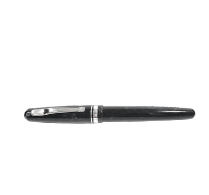 Penna Stilografica "Fusion 82" nero screziato Delta