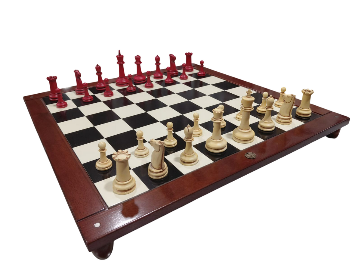 Scacchiera classica in legno con scacchi Authentic Models "Staunton"